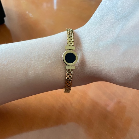 14K Gold Roman Number Love bracelet for women - Picture 4 of 7